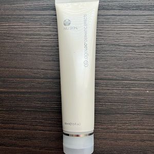 Nuskin dermatic effects cellulite cream